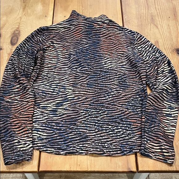 SNO SKINS Animal Print Patterned Quarter-Zip Top textured - Picture 6 of 6